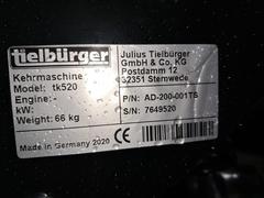 Kehrmaschine mit Sammelbehälter und Anbaubock passend zum Kubota Gr 2100/2120